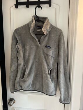 Patagonia Light Gray Women's Fleece Jacket